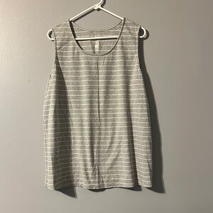 Cg/Cg 2X Striped Gray Sleeveless Top